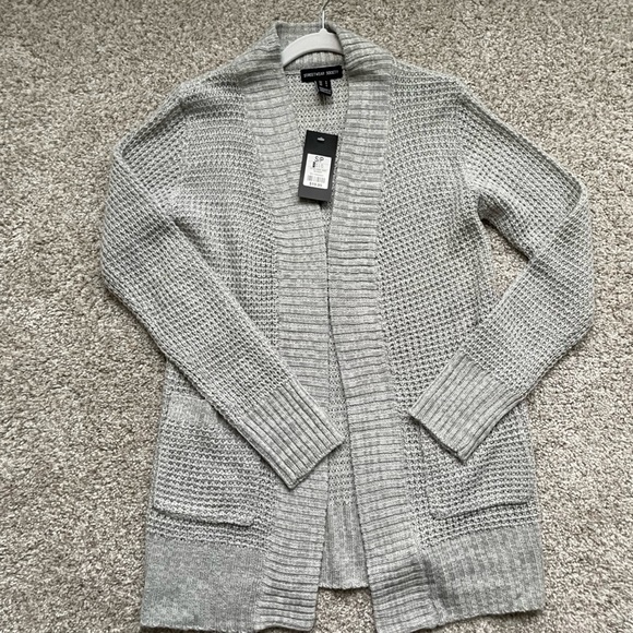 NWT Grey Waffle Knit Cardigan - Picture 4 of 5